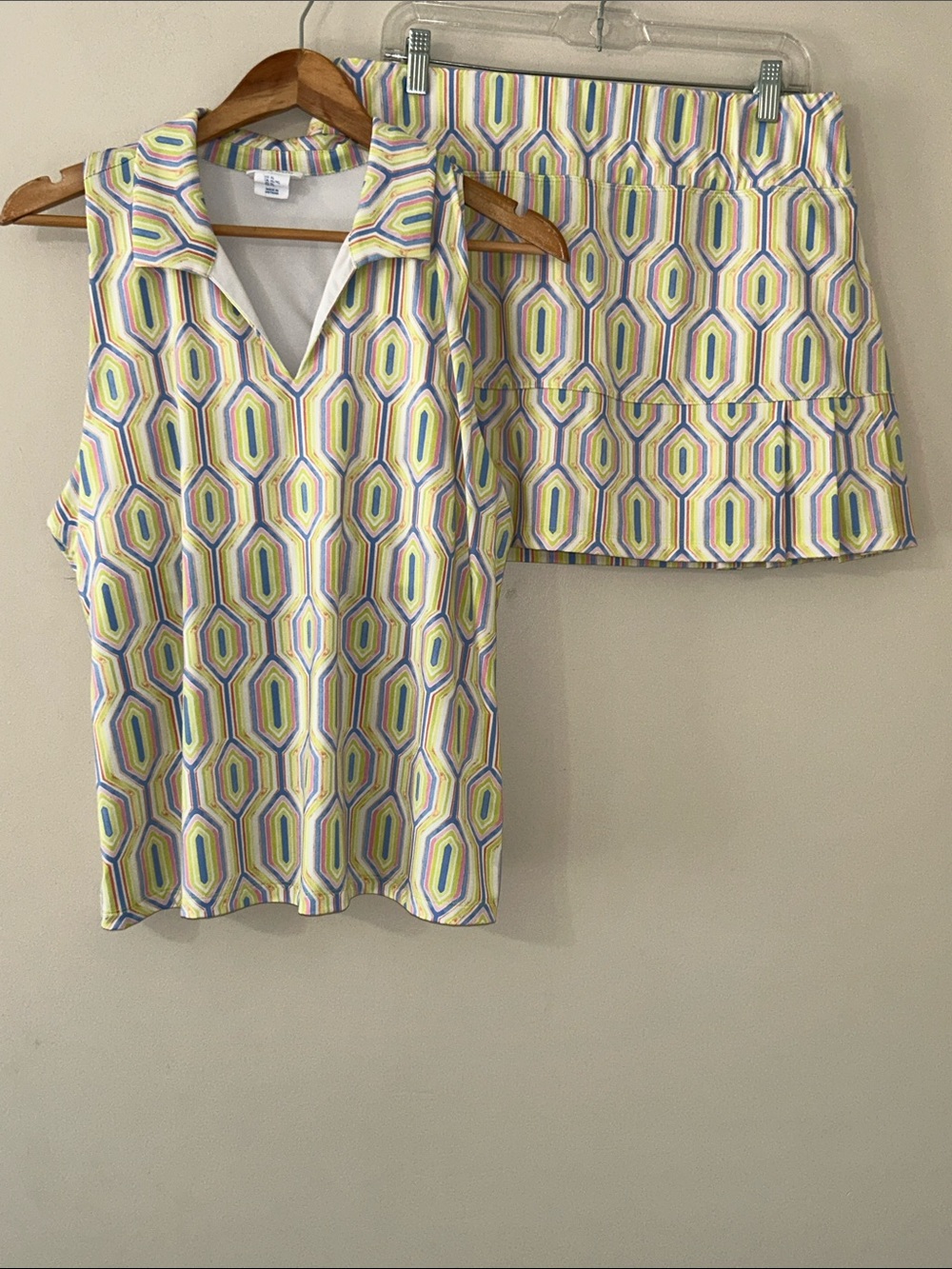 Sigrid Olsen Golf & Tennis XL Tank Top Skort Set Green Blue Pink Geometric
